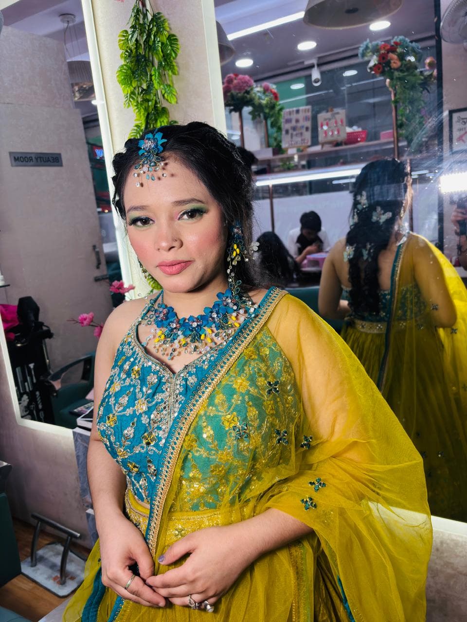 Mehendi Look